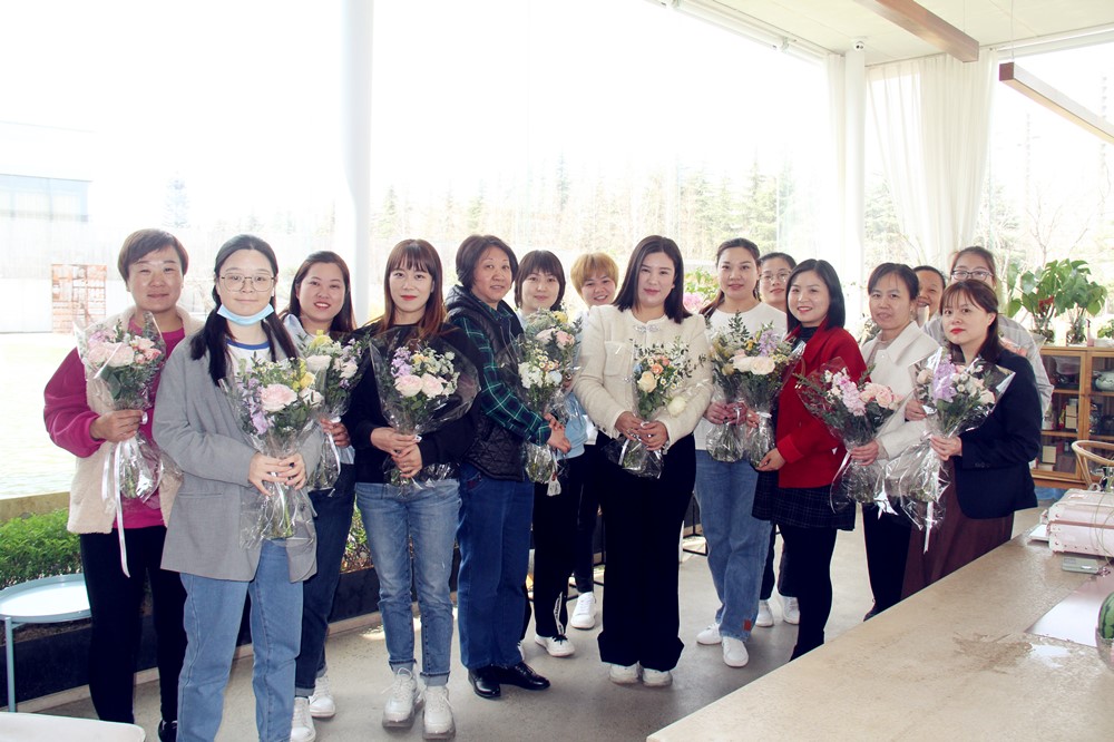 春風十里，不及你笑顏如花｜開元集團“女神節”這樣過